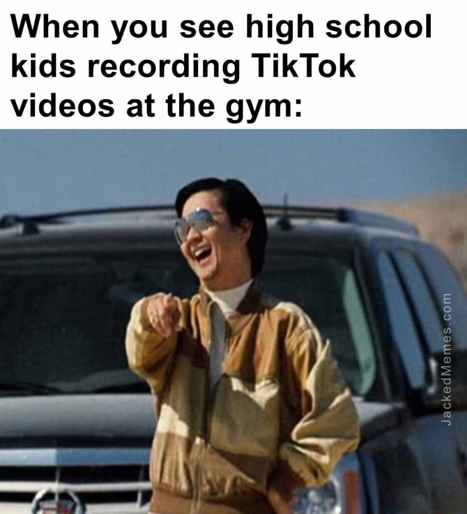 When you see high school kids recording tiktok videos at the gym